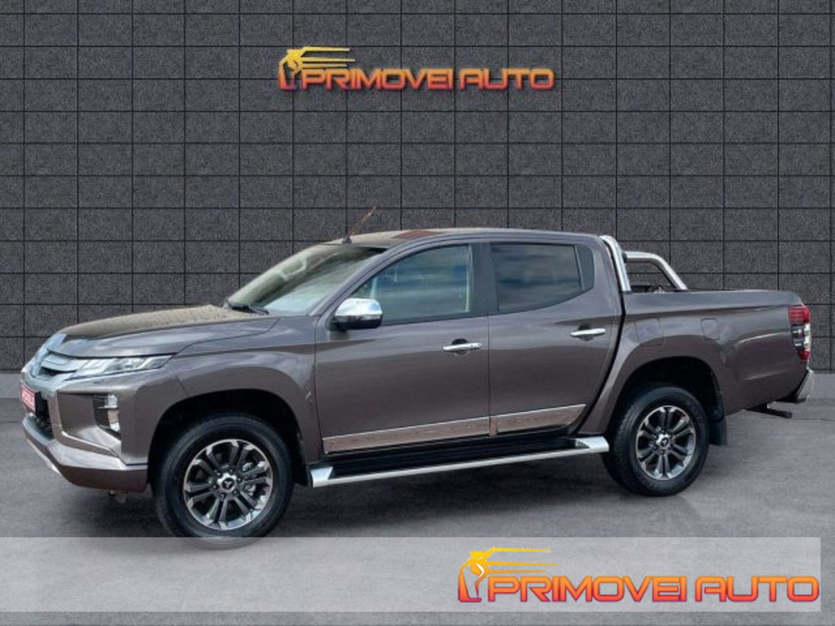 Mitsubishi L200 2.3 D Club Cab 4x4 Easy Select Invite Connect (2)