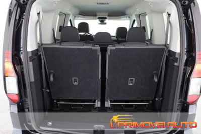 Volkswagen Caddy 2.0 TDI 102 CV (9)