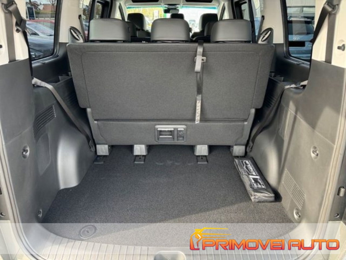 Hyundai Staria 2.2 2wd auto (11)