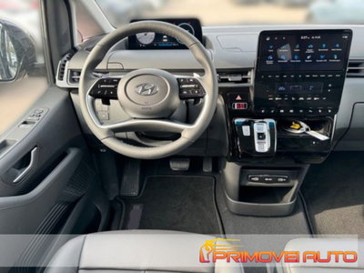 Hyundai Staria 2.2 2wd auto (2)