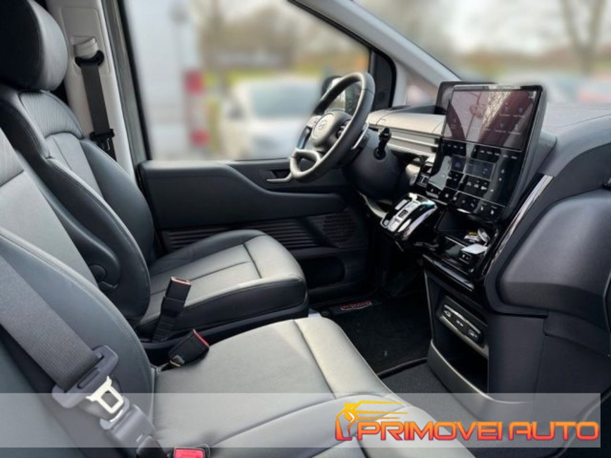 Hyundai Staria 2.2 2wd auto (5)