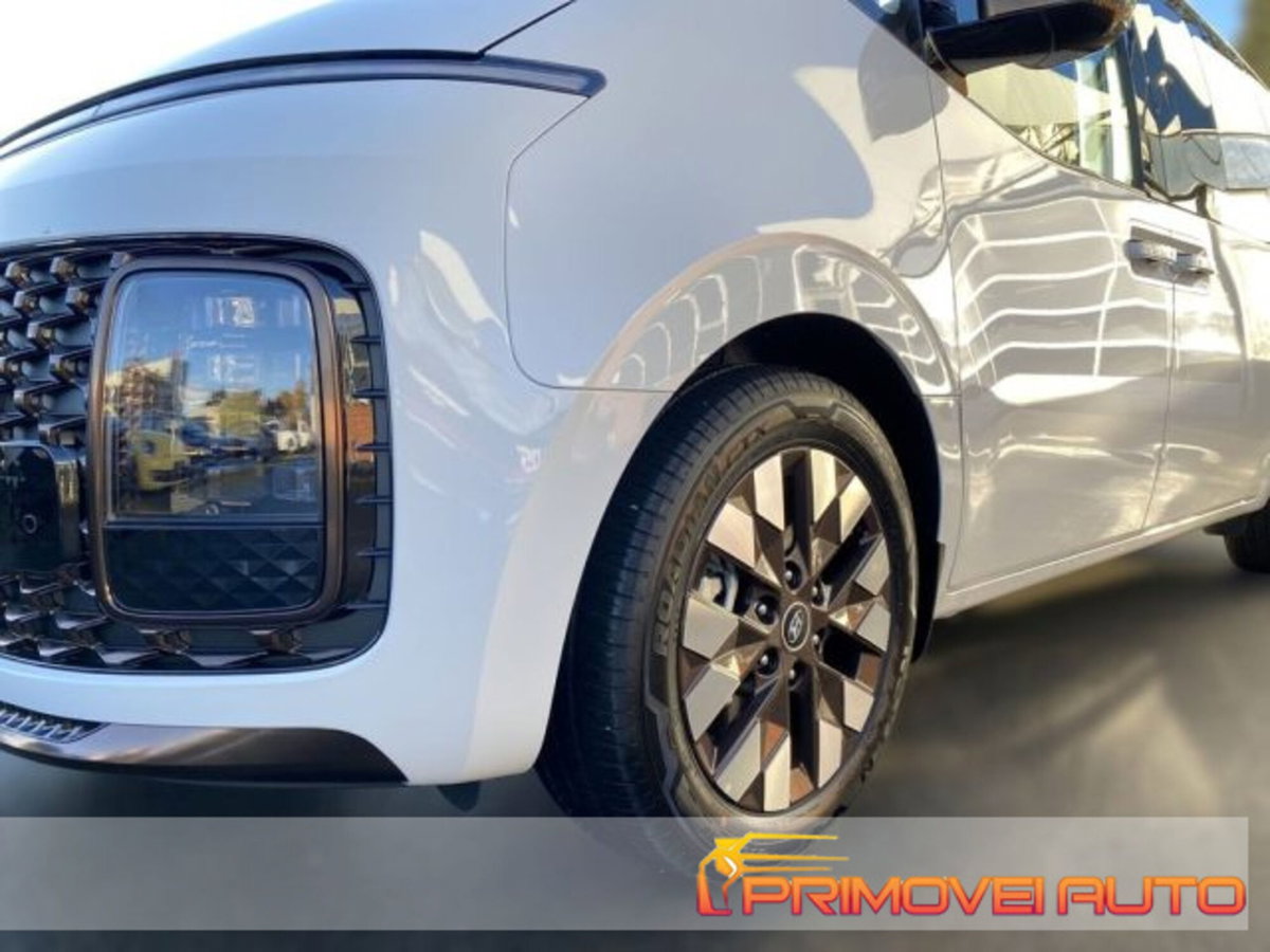 Hyundai Staria 2.2 2wd auto (9)