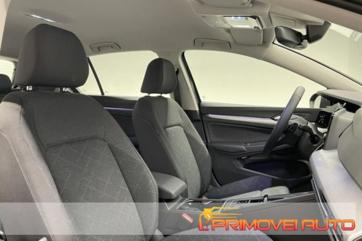 Volkswagen Golf Variant 1.0 eTSI EVO DSG Life (4)