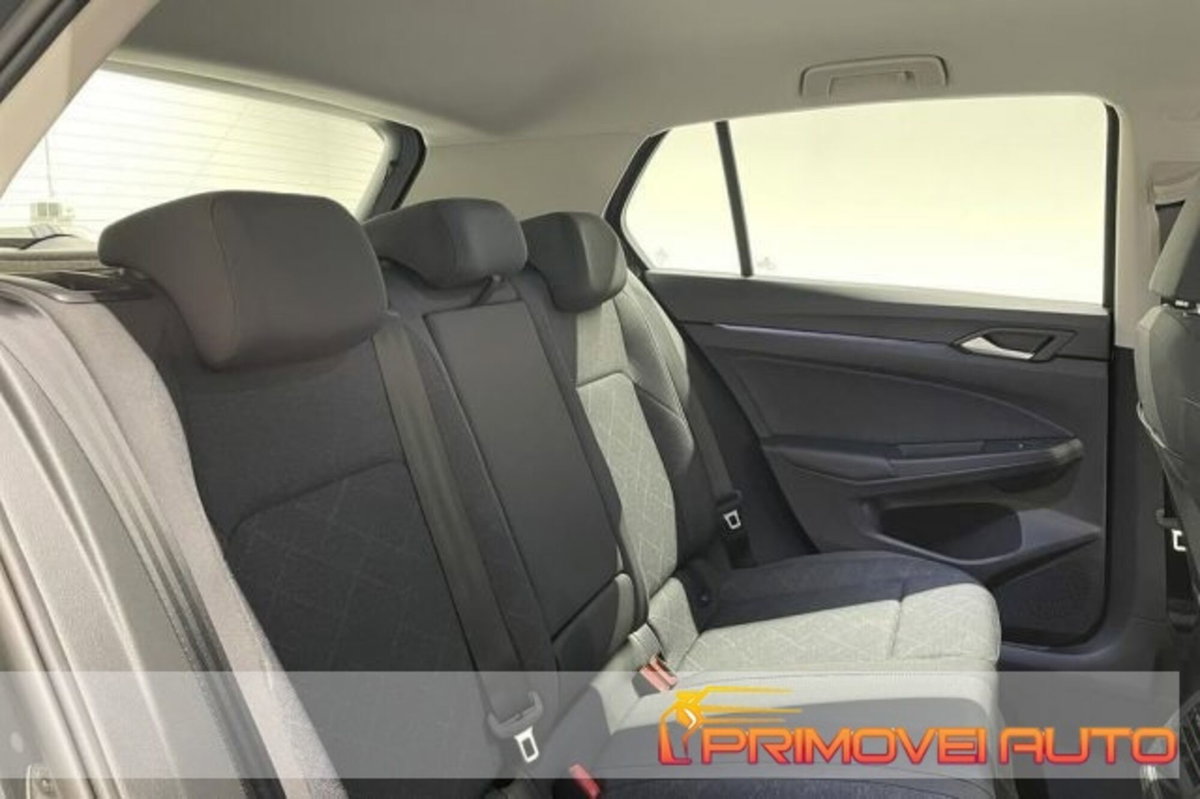 Volkswagen Golf Variant 1.0 eTSI EVO DSG Life (5)