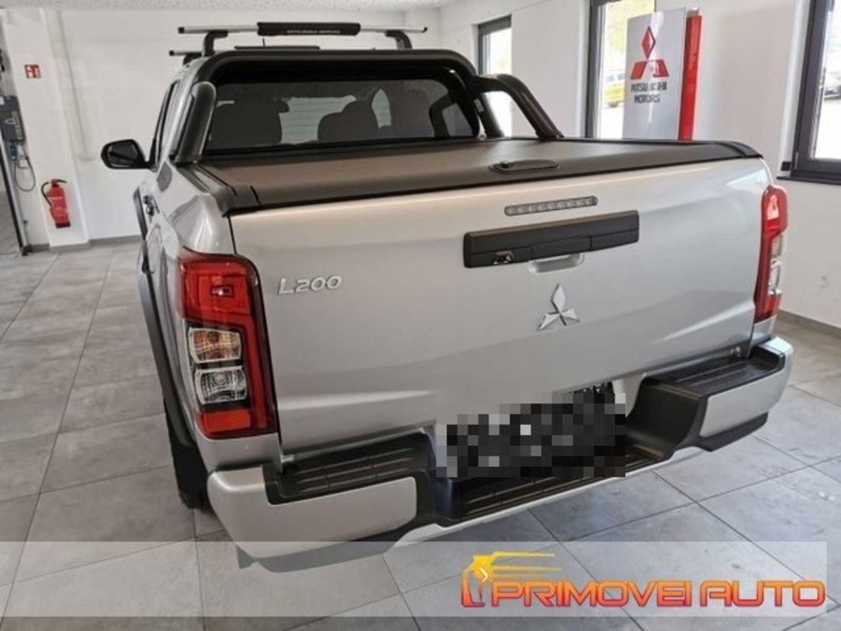 Mitsubishi L200 2.3 D Double Cab 4x4 Super Select P0. Diamond (5)