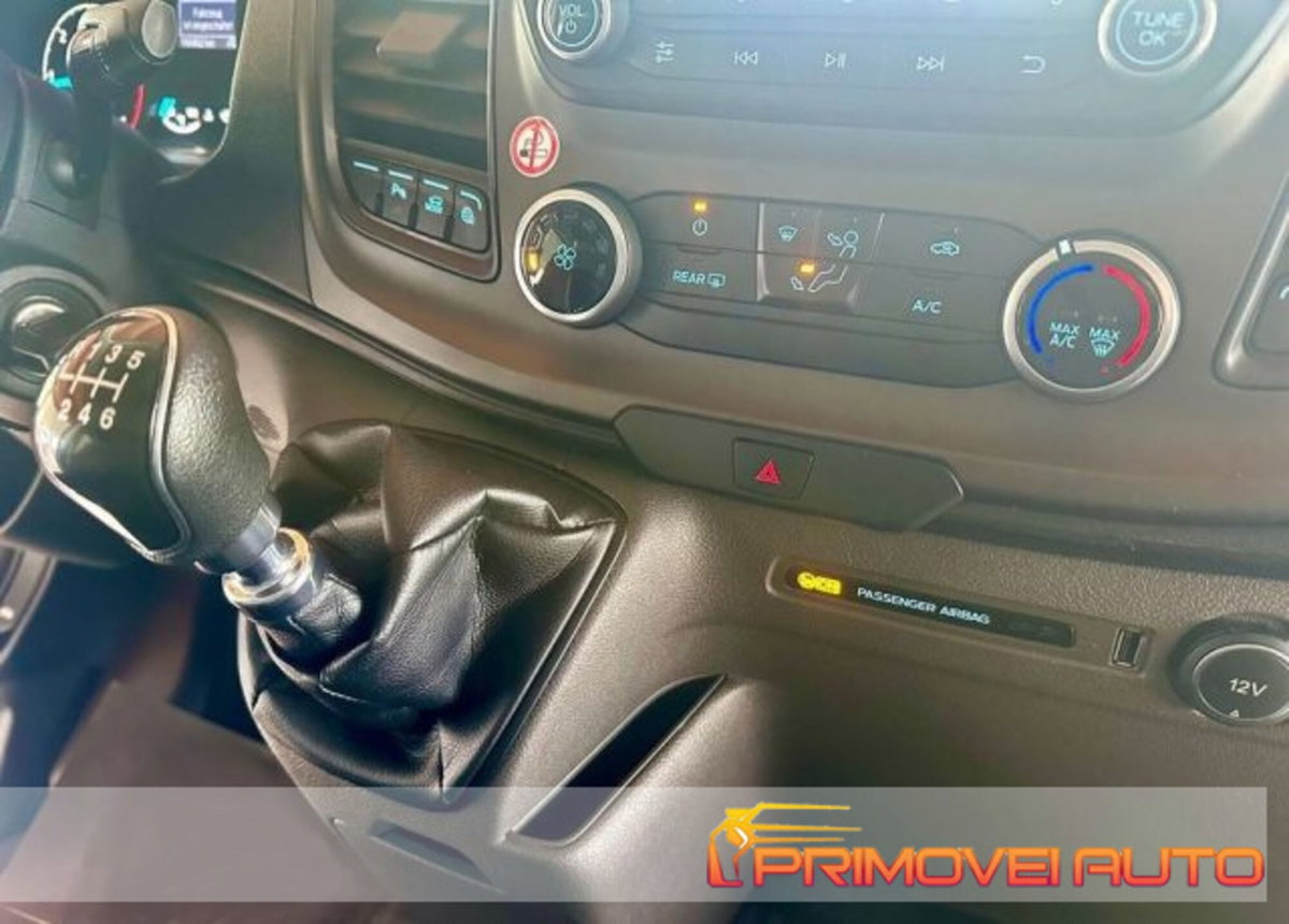 Ford Tourneo Custom 320 2.0 EcoBlue 130CV aut. PL c/sollev. Trend (2)
