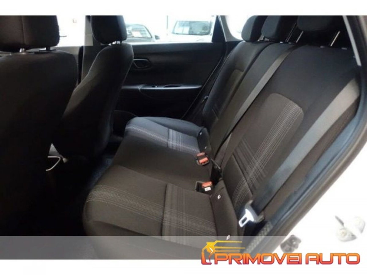 Hyundai Bayon 1.0 t-gdi Gpl Xtech 84cv (4)