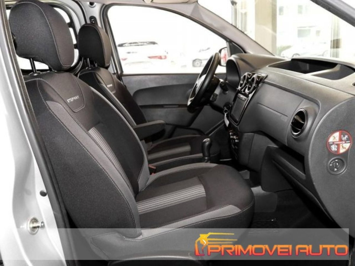 Dacia Dokker Stepway 1.6 8V 100CV (2)