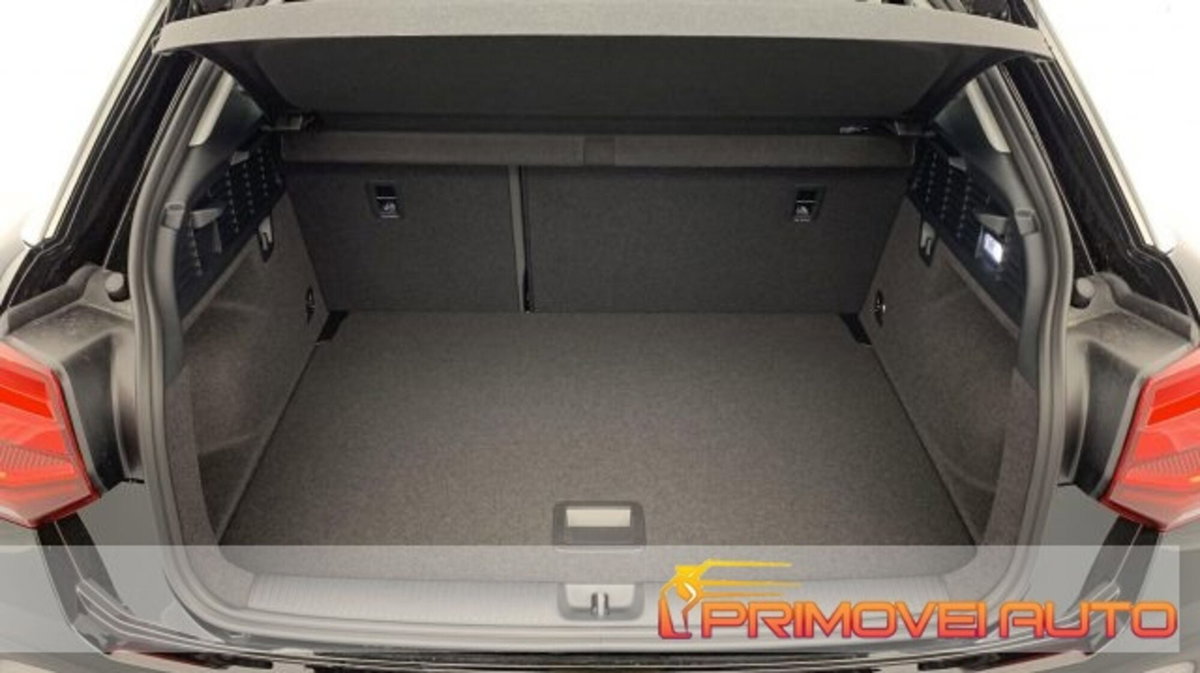Audi Q2 Q2 35 TFSI S tronic Business Design (12)