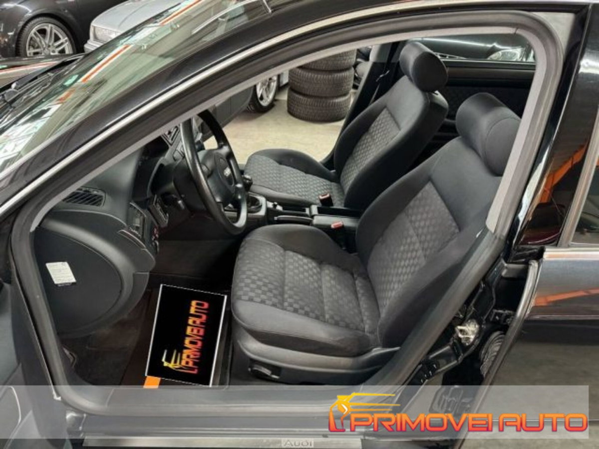 Audi A6 2.4 V6 cat Advance (3)