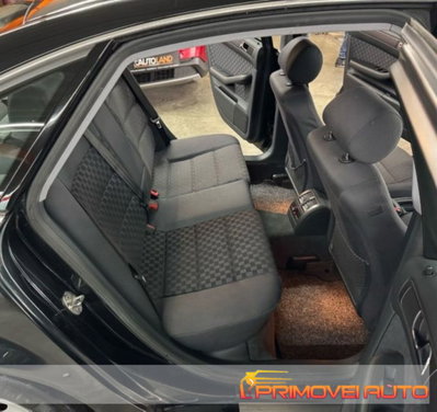 Audi A6 2.4 V6 cat Advance (5)