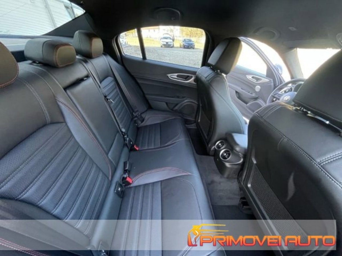 Alfa Romeo Giulia 2.2 Turbodiesel 210 CV AT8 AWD Q4 Estrema (3)