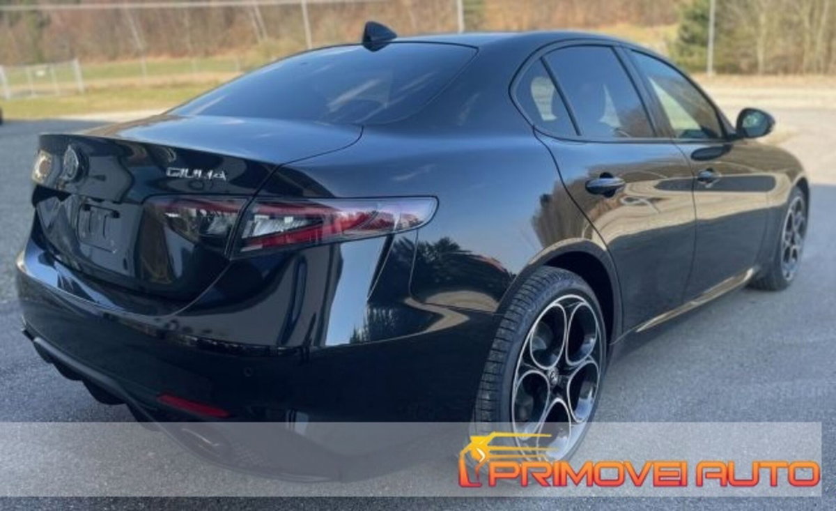 Alfa Romeo Giulia 2.2 Turbodiesel 210 CV AT8 AWD Q4 Estrema (8)