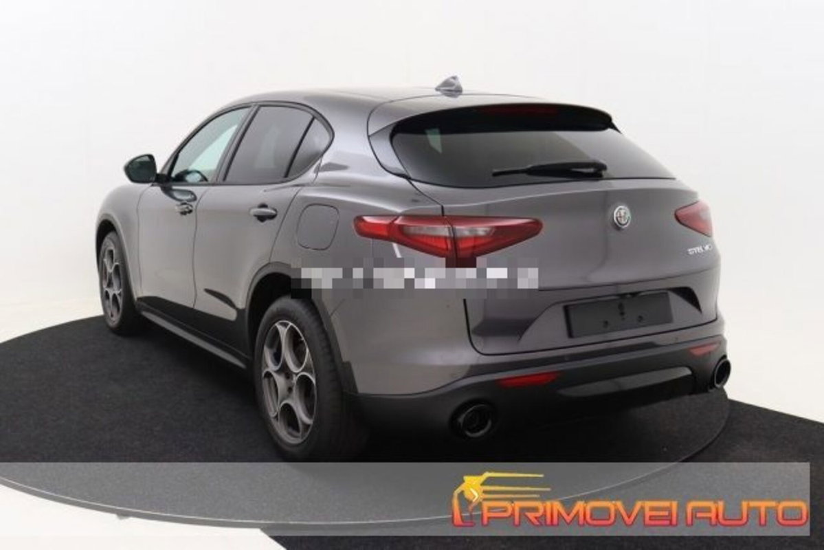 Alfa Romeo Stelvio Stelvio 2.0 Turbo 200 CV AT8 Q4 Sprint (4)