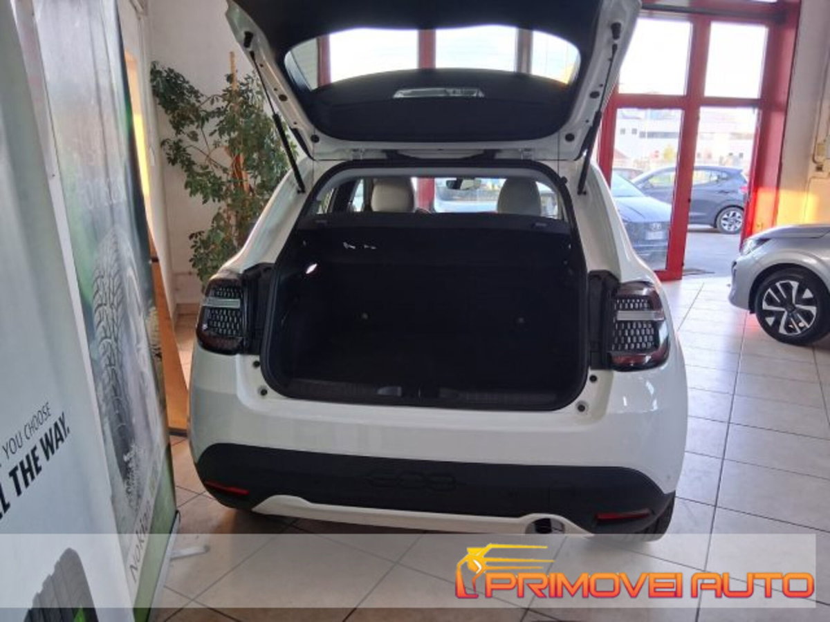 Fiat 600 1.2 hybrid 145cv auto (8)