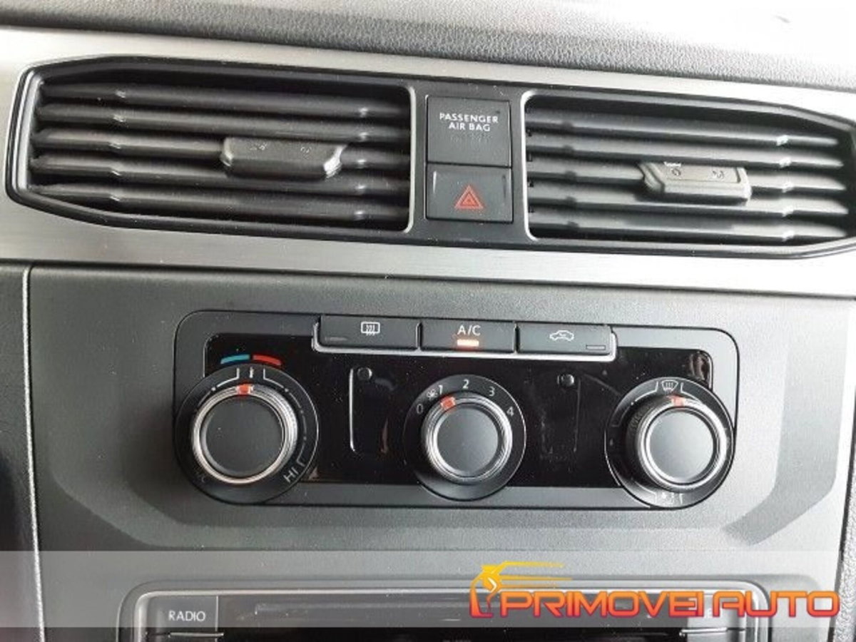 Volkswagen Caddy 1.4 TGI DSG Trendline Maxi (4)