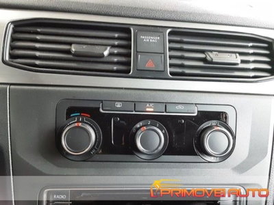 Volkswagen Caddy 1.4 TGI DSG Trendline Maxi (4)