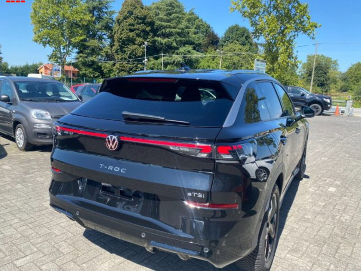 Volkswagen T-Roc 1.5 etsi R-Line 150cv dsg (7)
