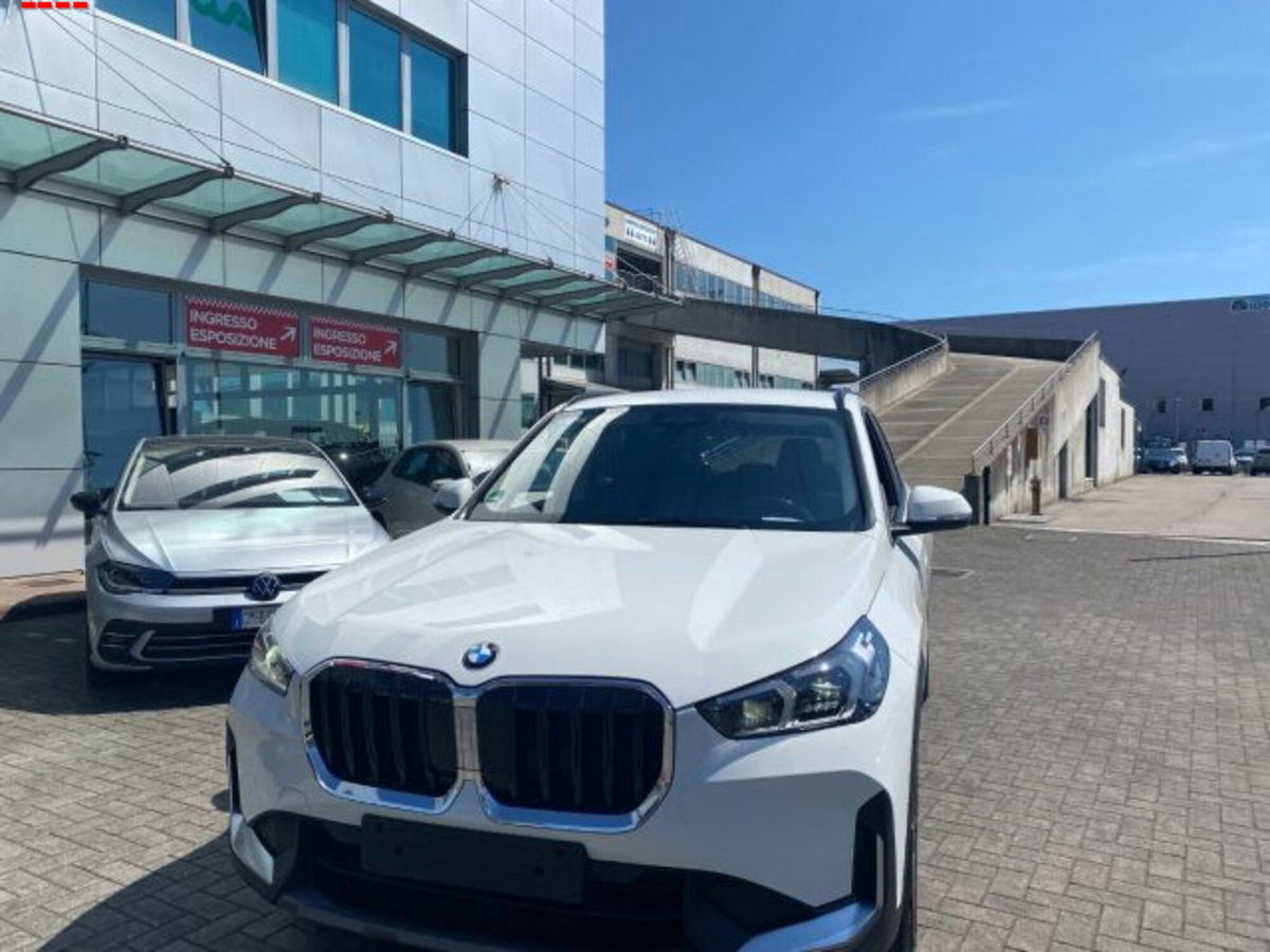 BMW X1 sDrive 18d Msport (2)