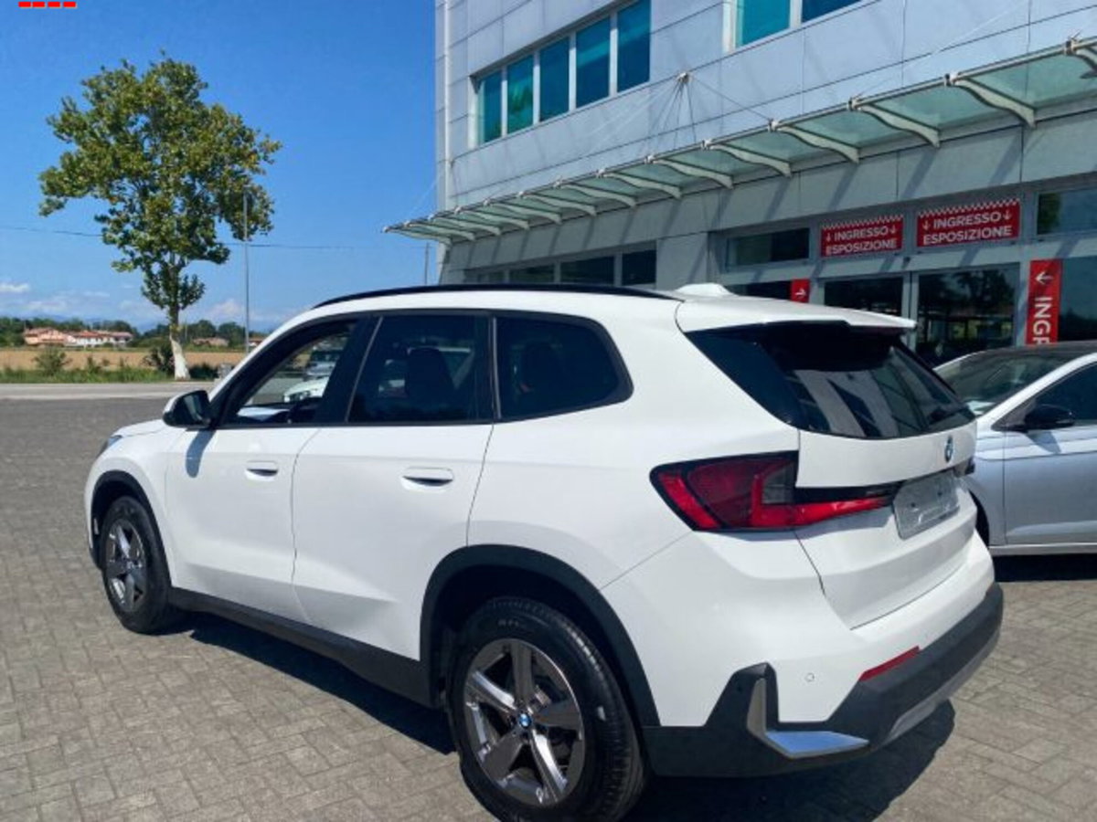 BMW X1 sDrive 18d Msport (4)