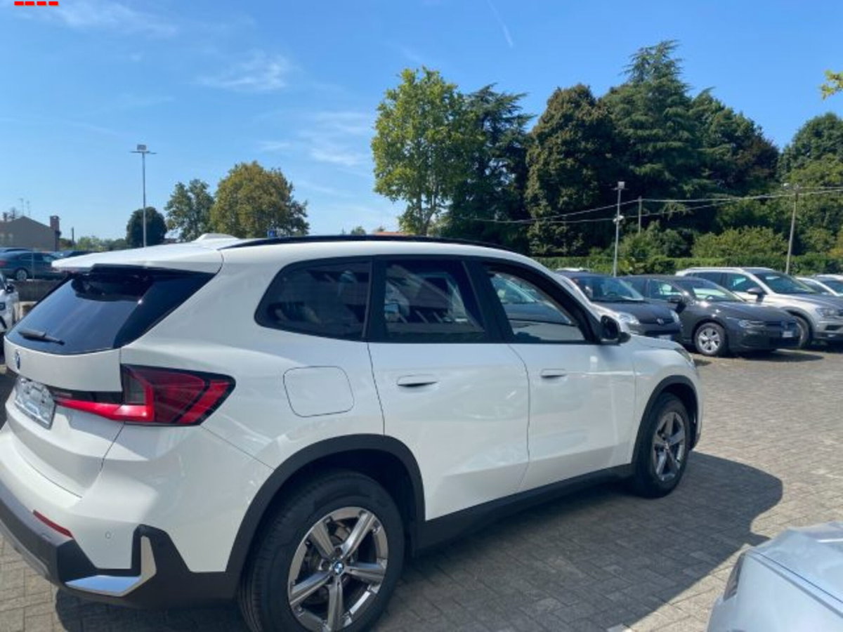 BMW X1 sDrive 18d Msport (6)