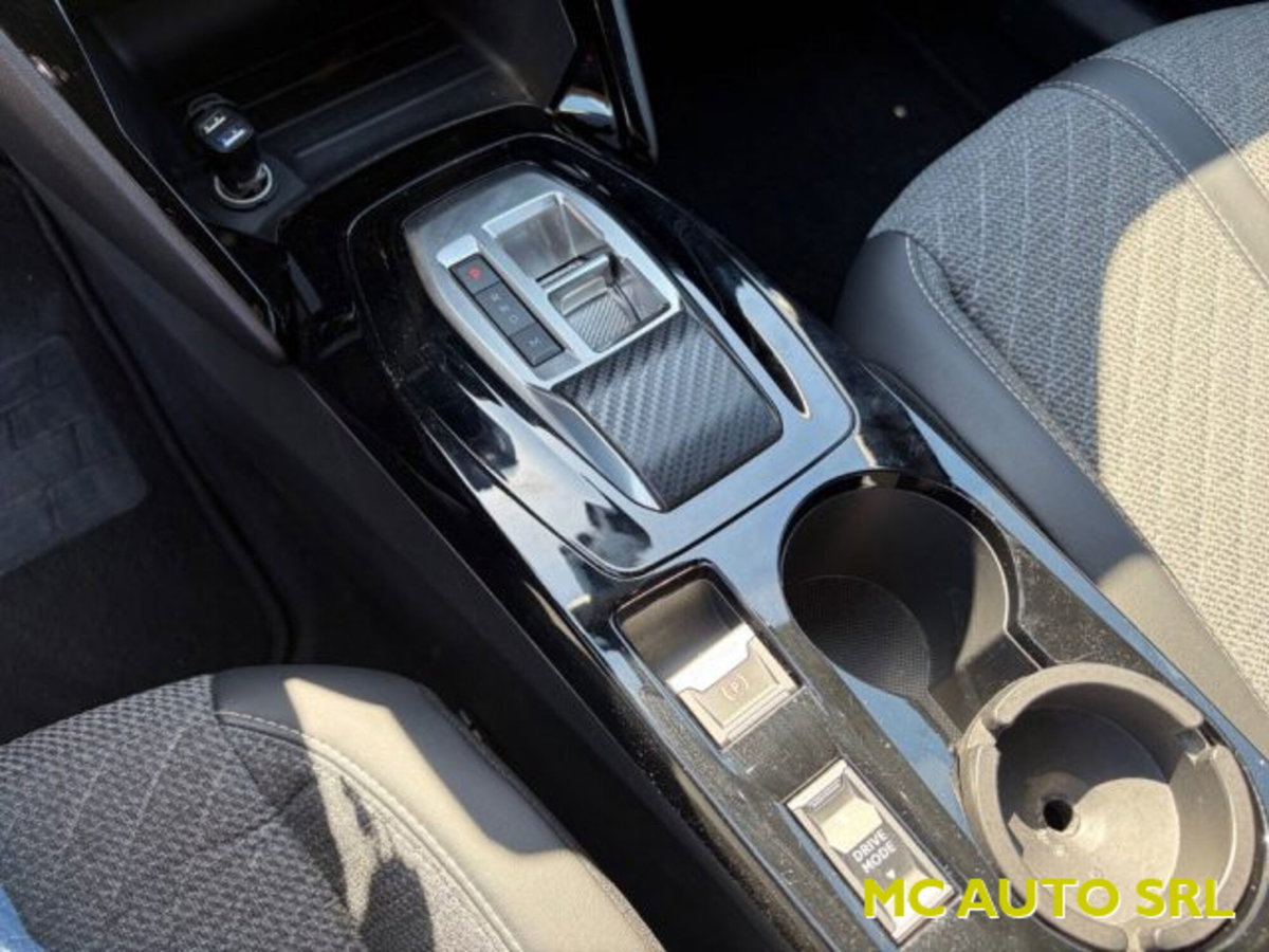 Peugeot 2008 PureTech 130 S&S EAT8 Allure Pack (13)