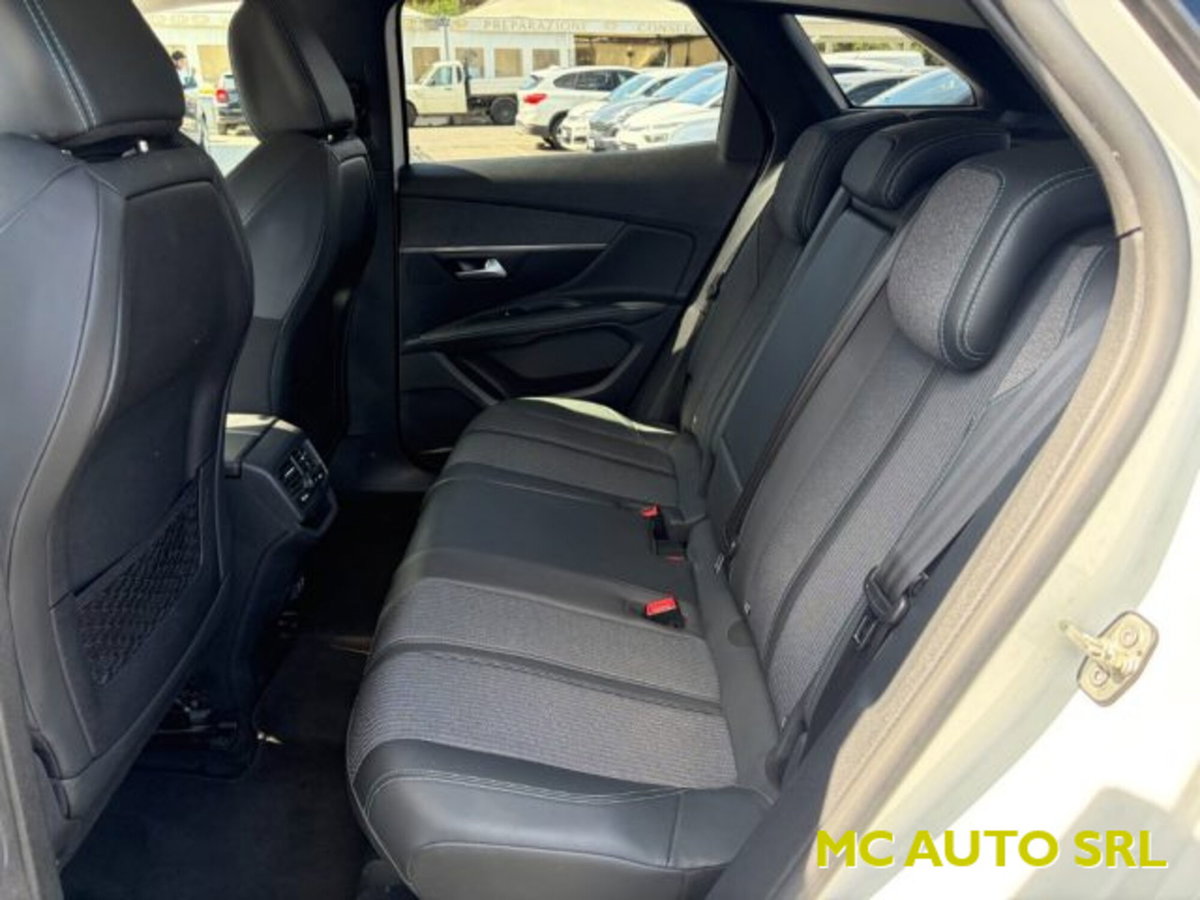 Peugeot 3008 BlueHDi 130 S&S EAT8 Allure Pack (8)