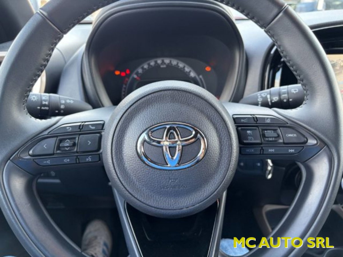 Toyota Aygo X 1.0 VVT-i 72 CV 5p. Undercover S-CVT (14)