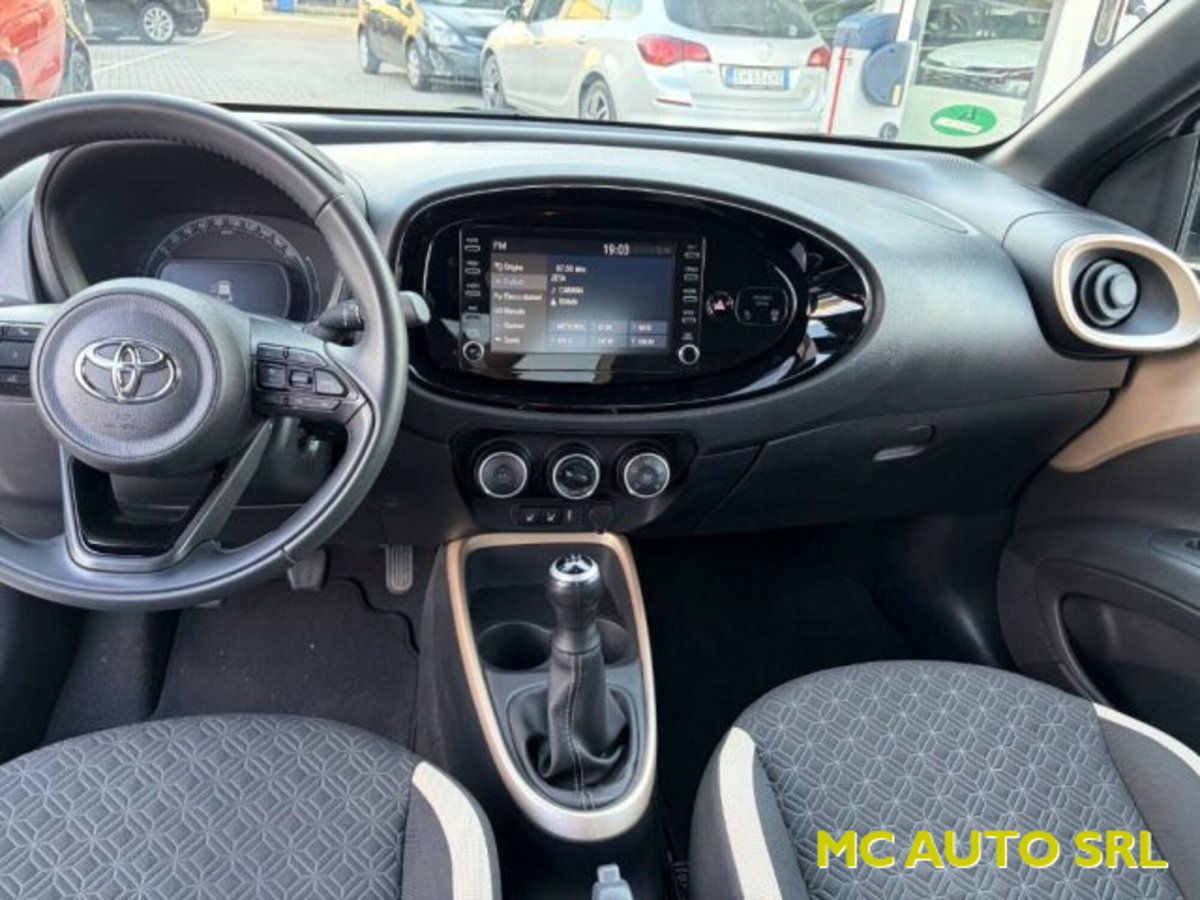 Toyota Aygo X 1.0 VVT-i 72 CV 5p. Undercover S-CVT (9)