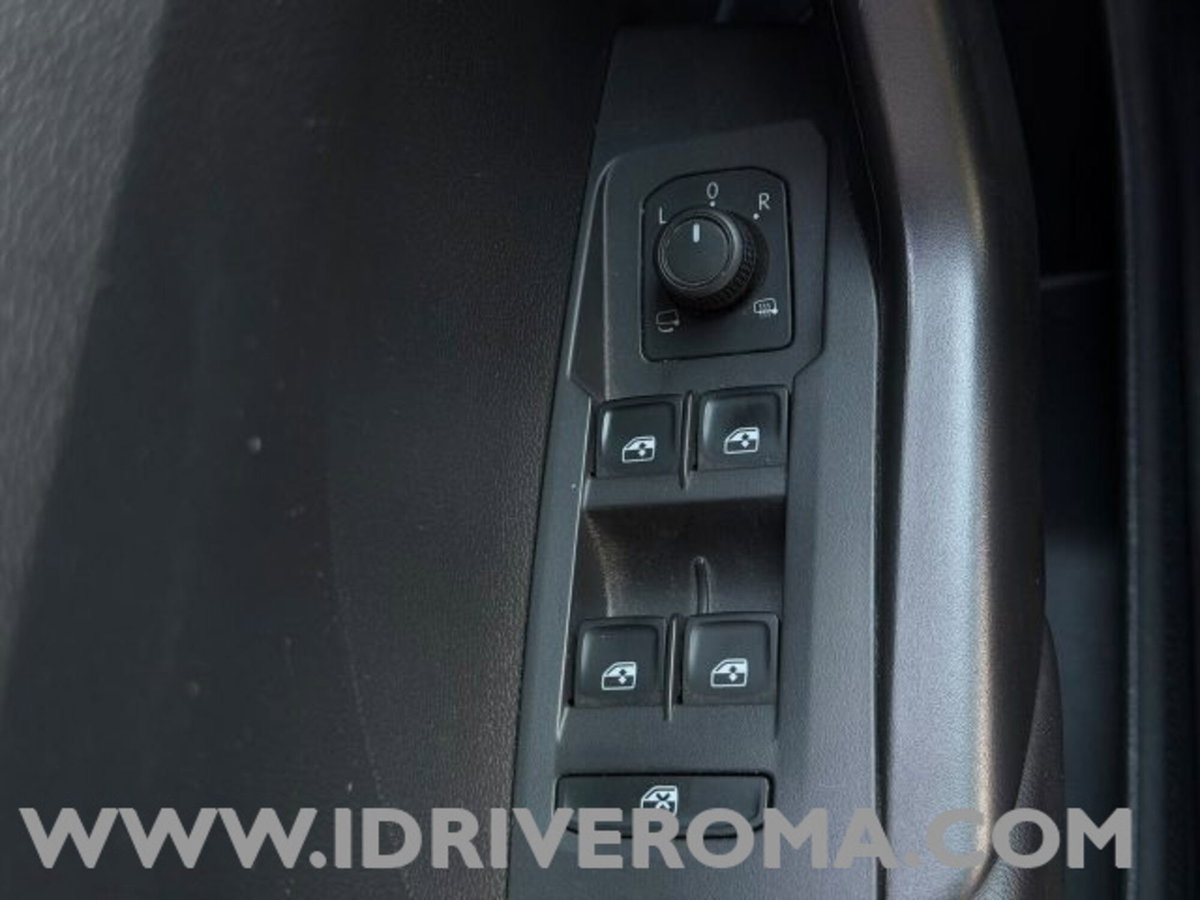 Volkswagen T-Cross 1.0 tsi Trend 95cv (12)