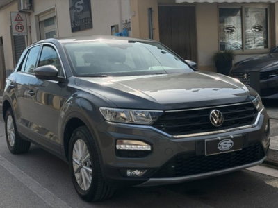 Volkswagen T-Roc 2.0 tdi Style 115cv (2)