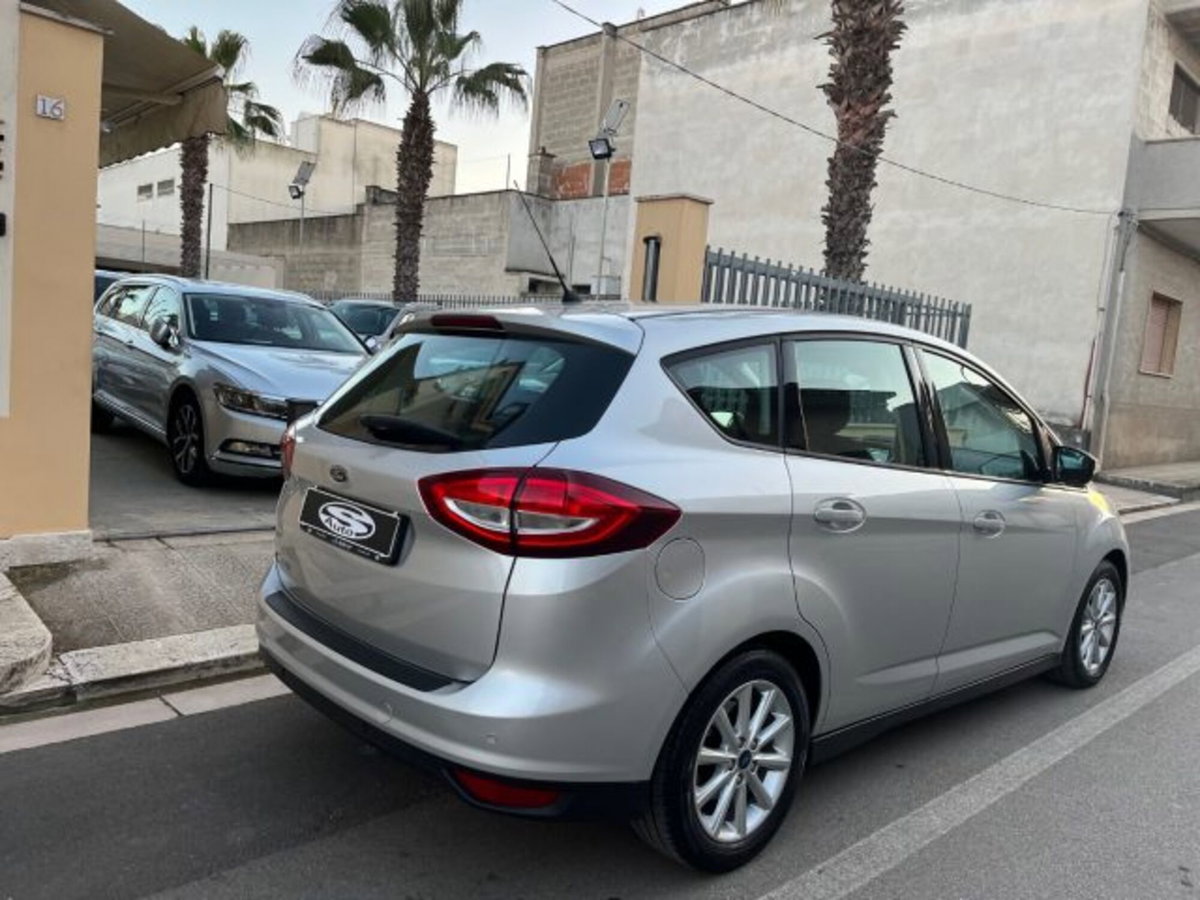 Ford C-Max 1.5 TDCi 95CV Start&Stop Titanium (4)