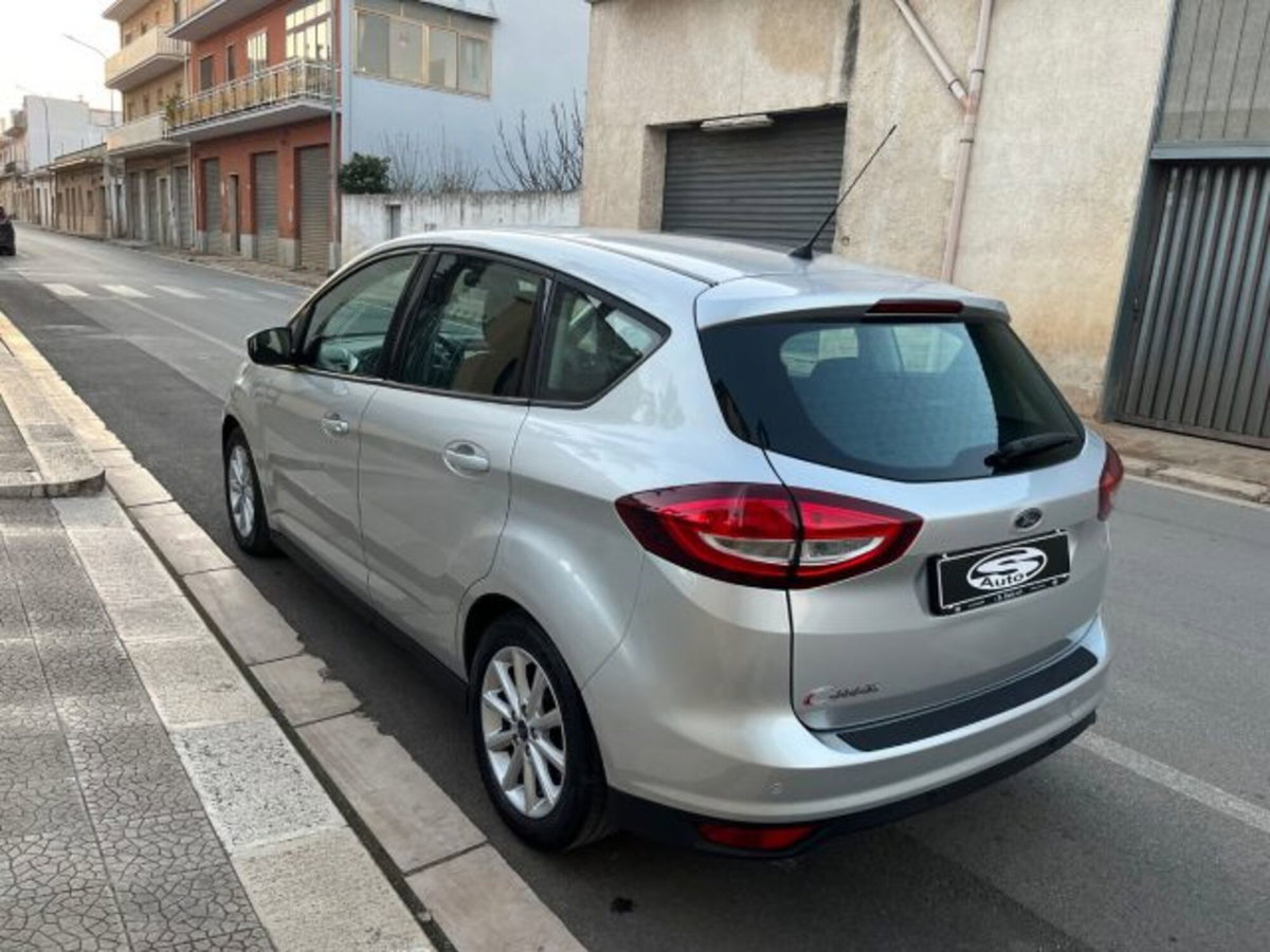 Ford C-Max 1.5 TDCi 95CV Start&Stop Titanium (8)