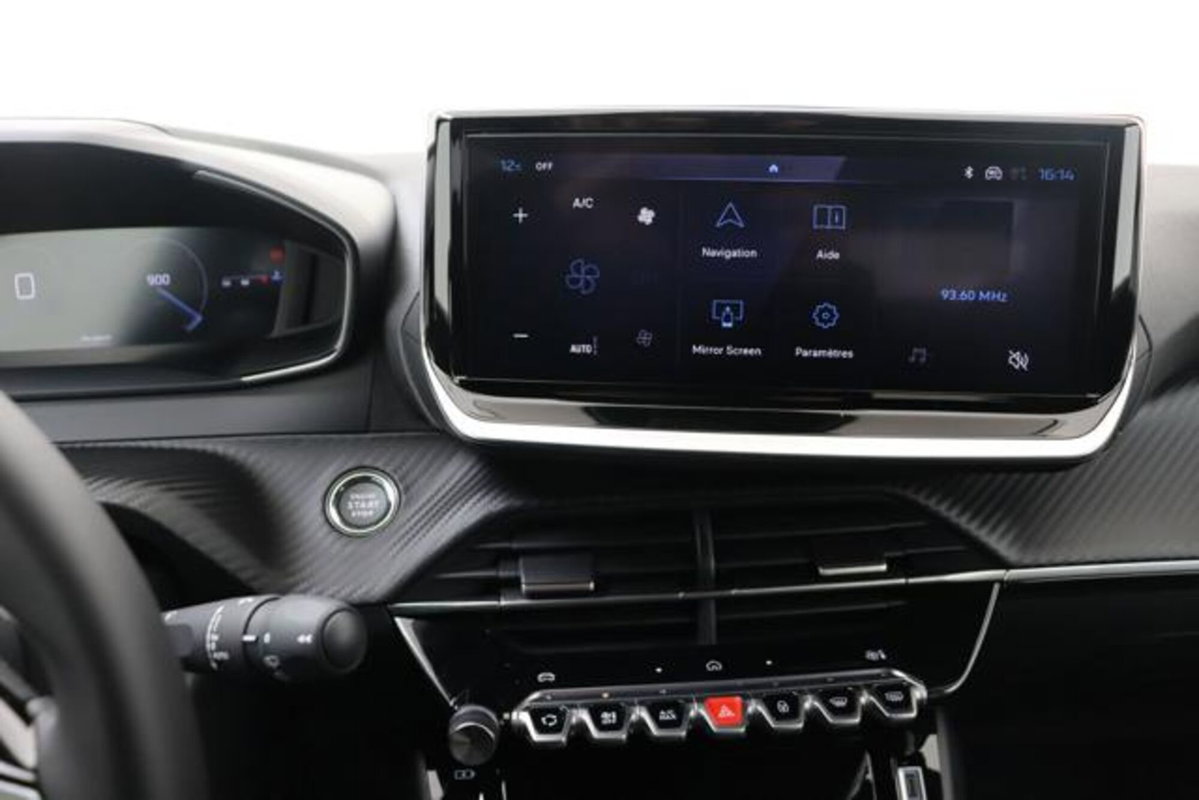 Peugeot 2008 PureTech 100 S&S Allure (13)