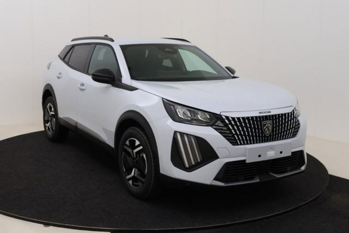Peugeot 2008 PureTech 100 S&S Allure (4)