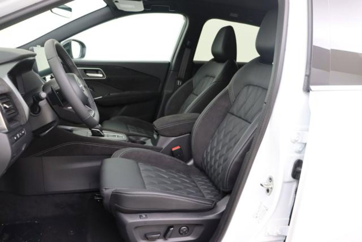 Nissan Qashqai 1.3 mhev Tekna 4wd 158cv xtronic (2)