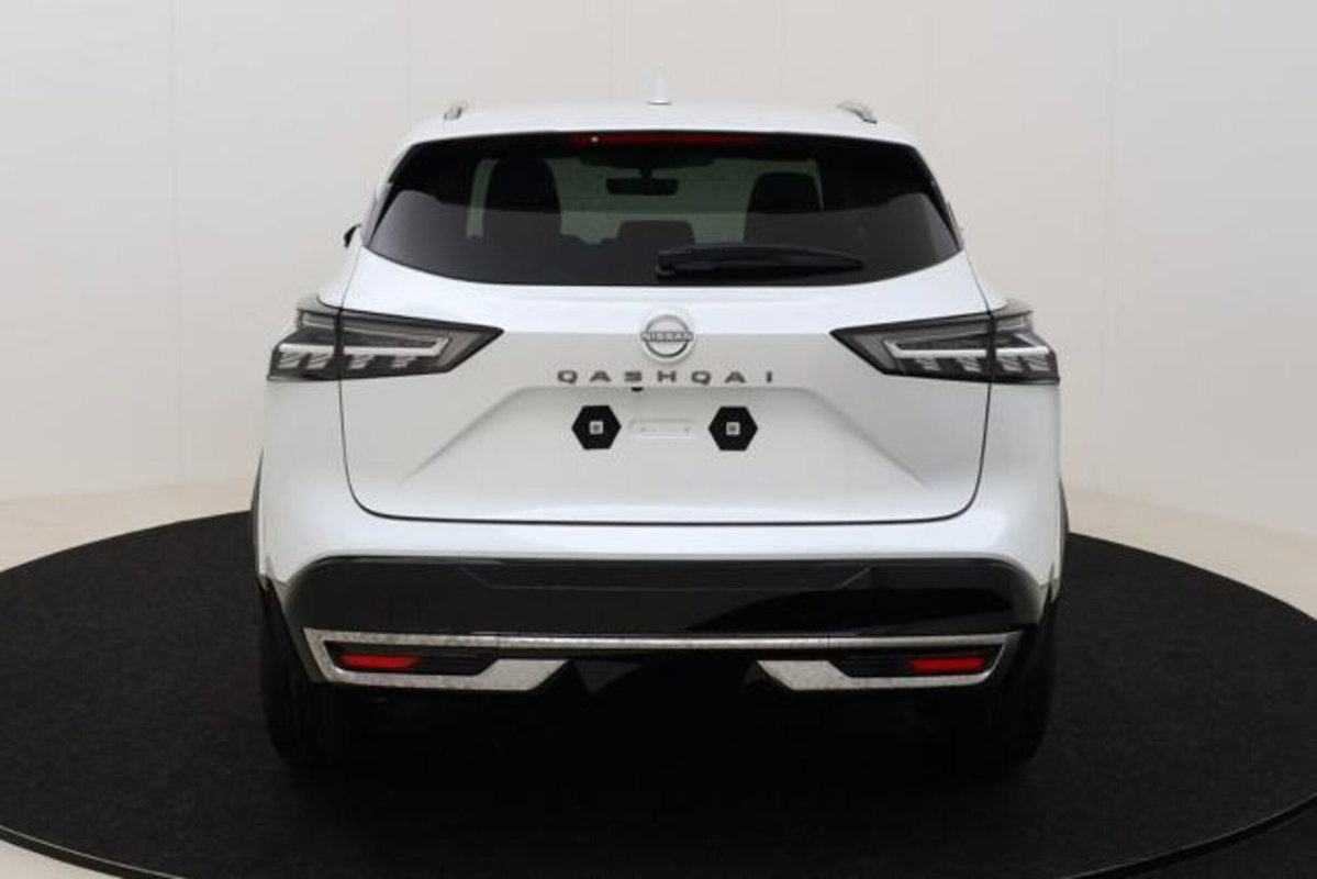 Nissan Qashqai 1.3 mhev Tekna 4wd 158cv xtronic (6)