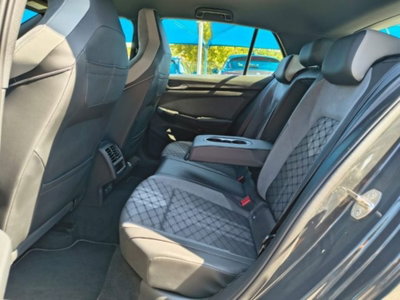 Volkswagen Golf 1.5 eTSI 130 CV EVO ACT DSG R-Line (11)