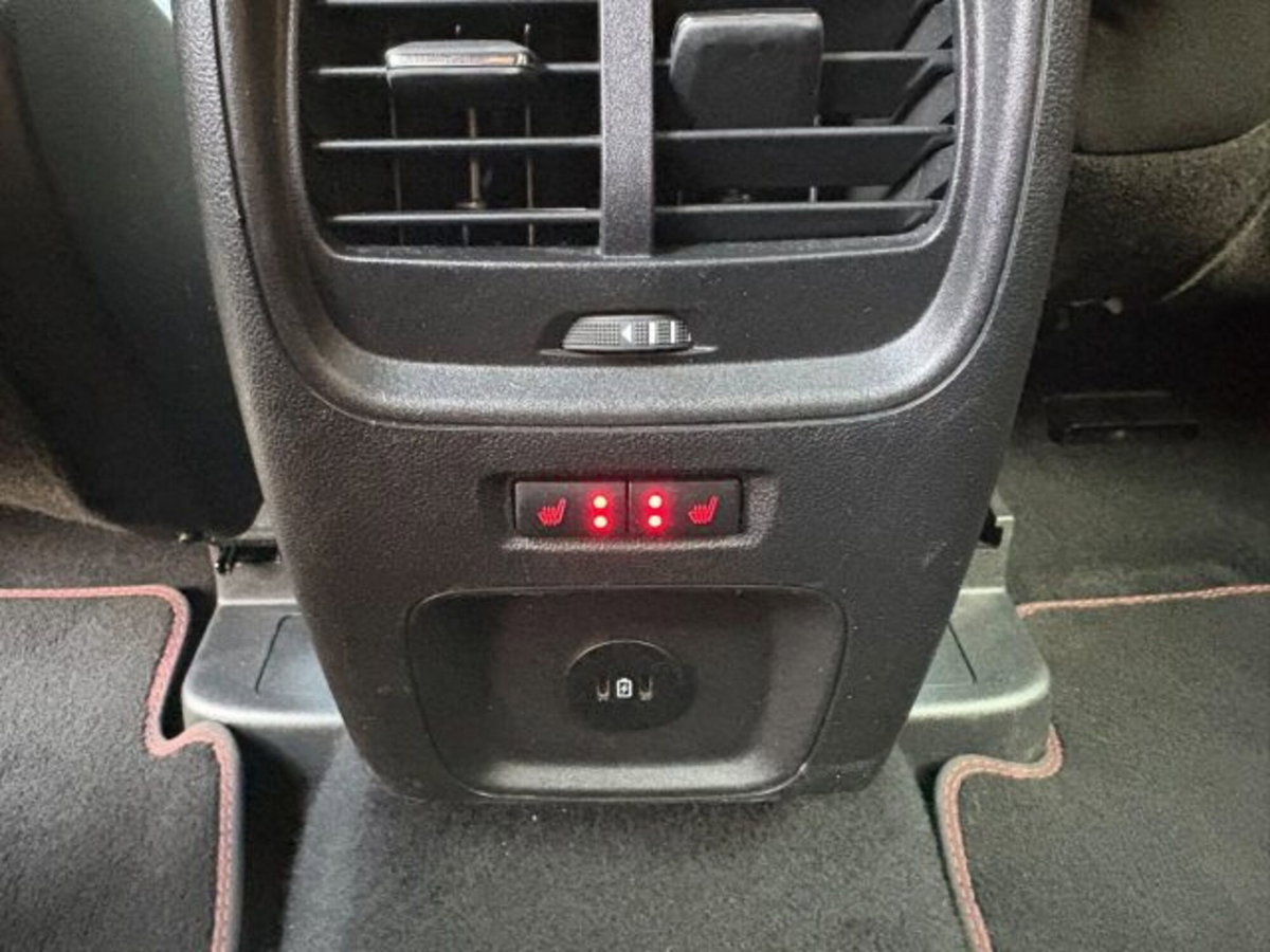 Ford Kuga 2.5 Plug In Hybrid 225 CV CVT 2WD ST-Line (13)