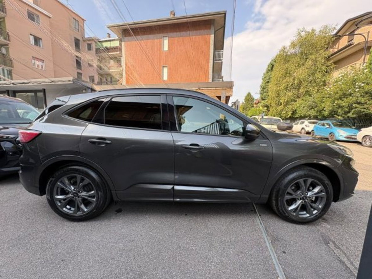 Ford Kuga 2.5 Plug In Hybrid 225 CV CVT 2WD ST-Line (3)