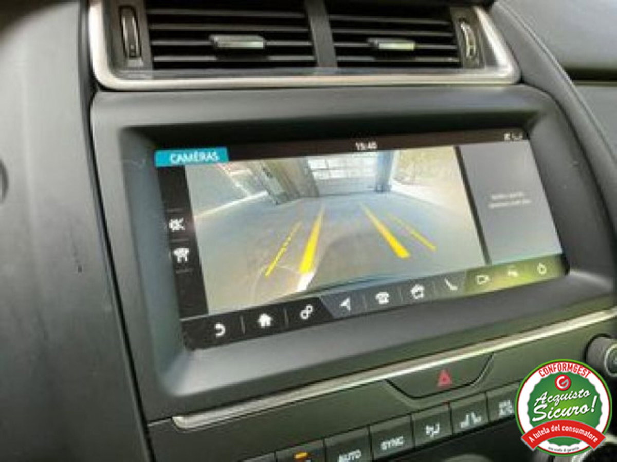 Jaguar E-Pace 2.0D 150 CV R-Dynamic S (5)