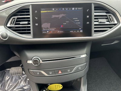 Peugeot 308 SW BlueHDi 130 S&S EAT8 GT Pack (11)