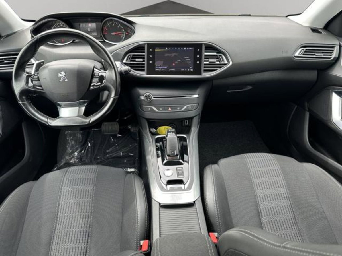 Peugeot 308 SW BlueHDi 130 S&S EAT8 GT Pack (15)