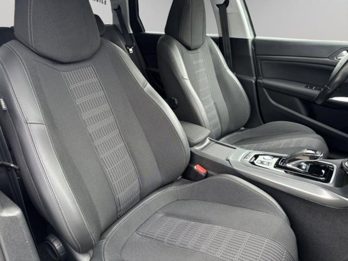 Peugeot 308 SW BlueHDi 130 S&S EAT8 GT Pack (17)