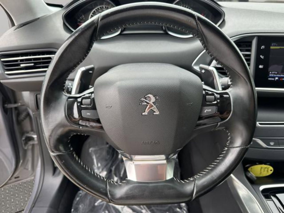 Peugeot 308 SW BlueHDi 130 S&S EAT8 GT Pack (9)