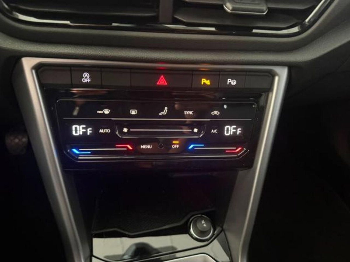 Volkswagen T-Roc 1.0 tsi Sport (19)