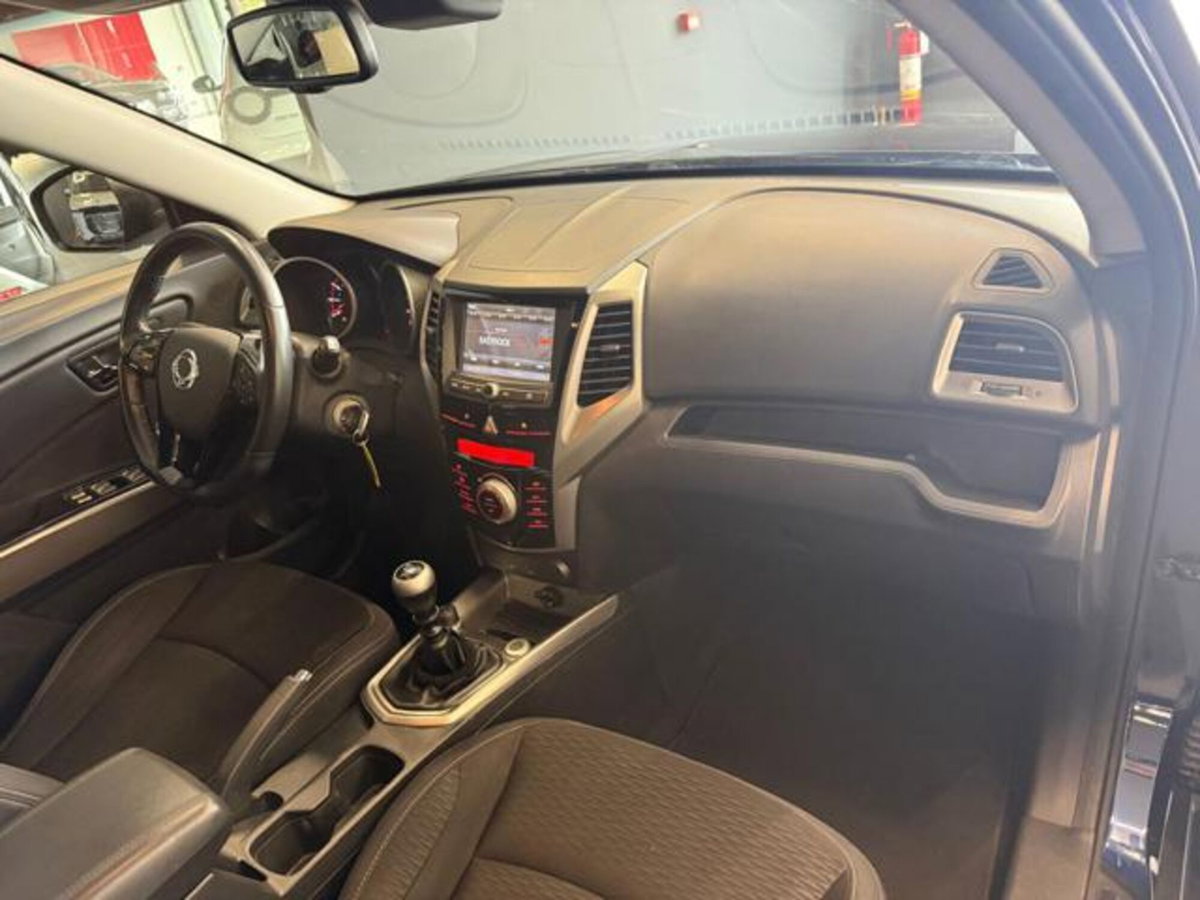 Ssangyong Tivoli 1.6 2WD Be Visual (13)