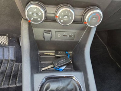Renault Clio SCe 65 CV 5 porte Life (13)
