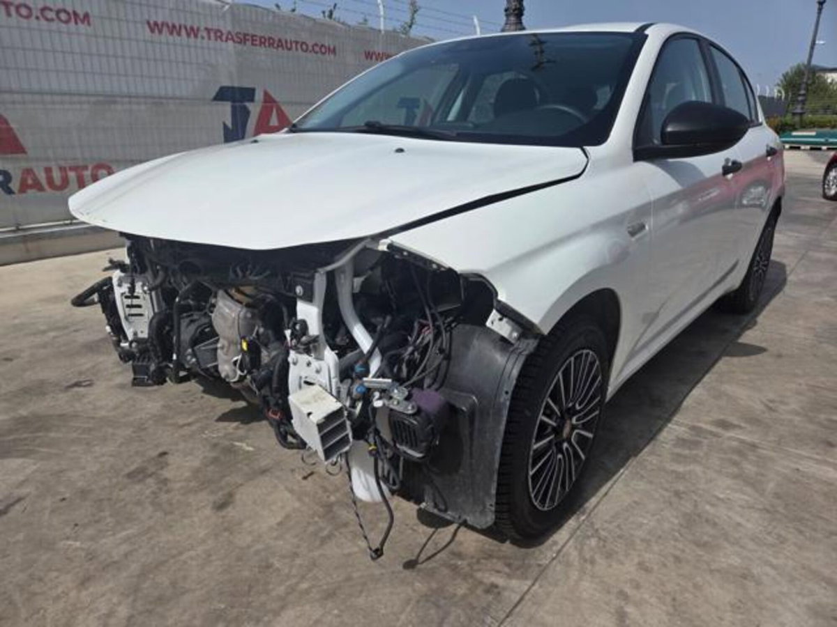 Fiat Tipo Tipo 5p 1.5 t4 hybrid Cross 130cv dct