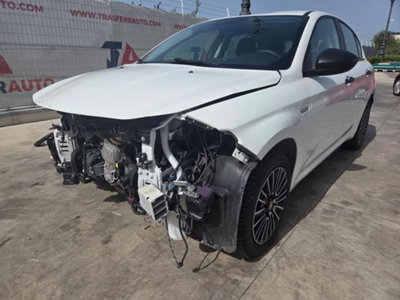 Fiat Tipo Tipo 5p 1.5 t4 hybrid Cross 130cv dct usata